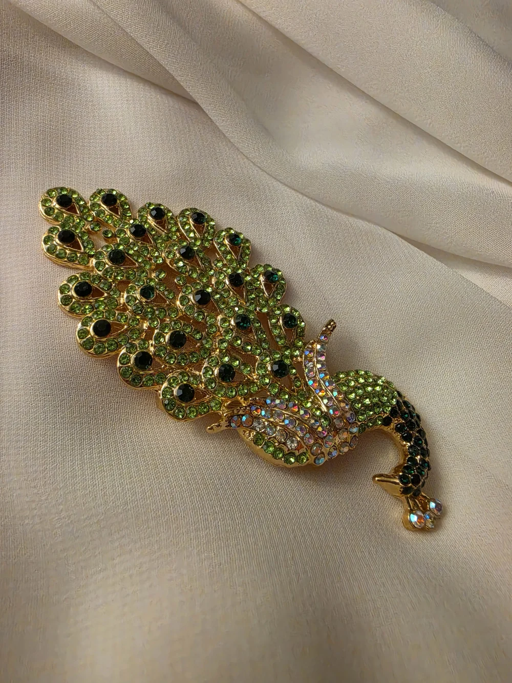 Vintage Style Art Deco Green Peacock Brooch Pin Gold Tone Rhinestone Bird